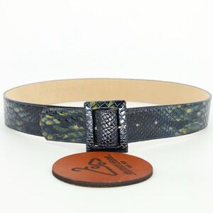 LEATHEROCK Womens Size M 32 Leather Belt Croc Embossed Made In USA‎